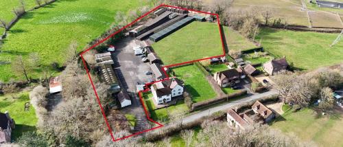 Unit 5 Ansells Yard, Kirdford Road, Billingshurst, RH14