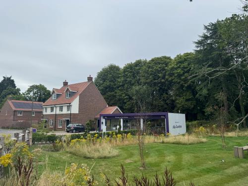 Ada Gardens, East Horsley, KT24