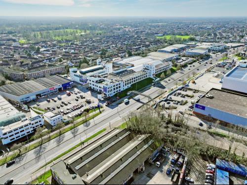 Unit 8, Great West Trading Estate, 983 Great West Road, Brentford, TW8