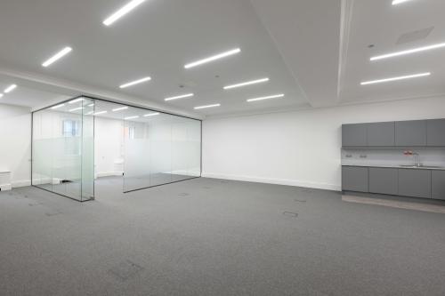 105 Piccadilly, Mayfair, London, W1J