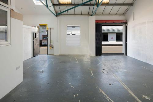 3, Brook Lane Business Centre, Brook Lane North, Brentford, TW8