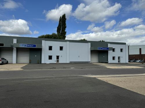 Units 3 & 4, Saxon Way Trading Centre, Saxon Way, Harmondsworth, West Drayton, UB7