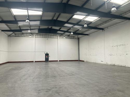 Unit 7, Perth Trading Estate, Slough, SL1