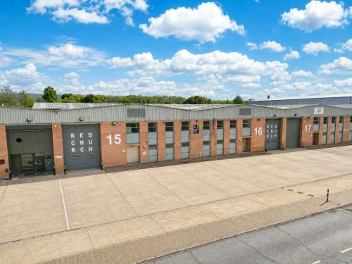 Unit 15 & 16, Mead Park Industrial Estate, Harlow, CM20