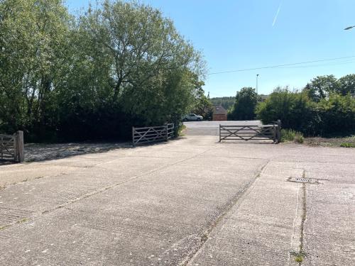 The Old Dairy, Brooks Farm, Bath Road, Beenham, Reading, RG7