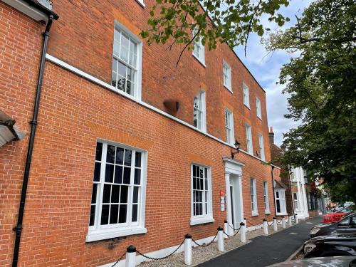 Canon House, London End, Beaconsfield, HP9
