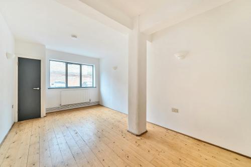 Anton Studios, 2-8 Anton Street, Hackney Downs, London, E8