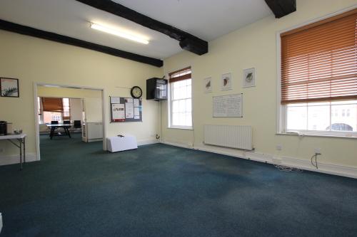 28 Market Place, Grantham, NG31