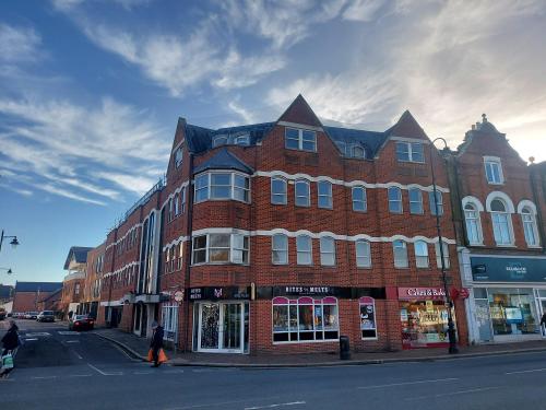 Bridge House, 97-101 High Street, Tonbridge, TN9