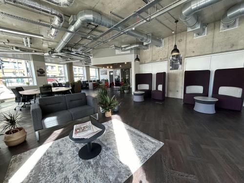 1 Sugar House Lane, Stratford City, London, E15