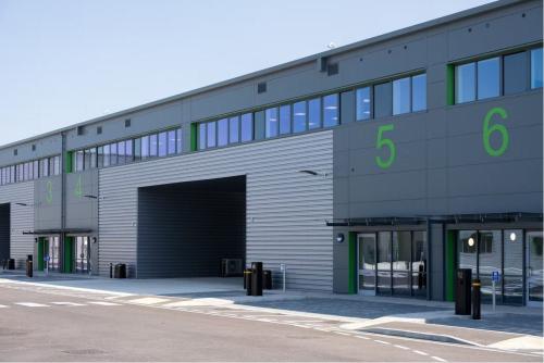 Unit 4, Dagenham Logistics Hub, Rainham Road South, Dagenham, RM10