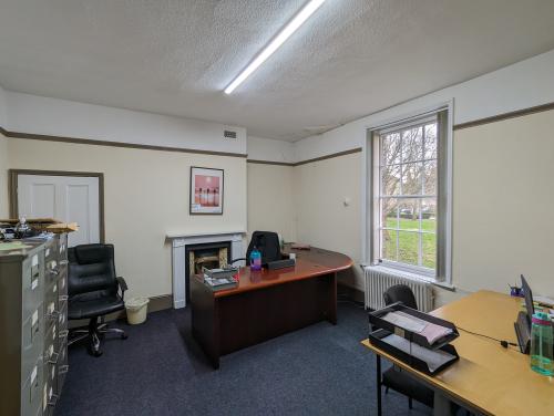 102 New Walk, Leicester, LE1
