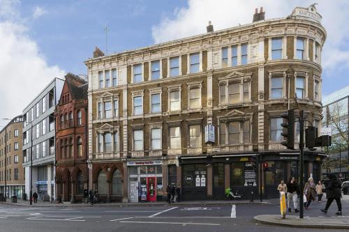 359 Goswell Road, Angel, London, EC1V