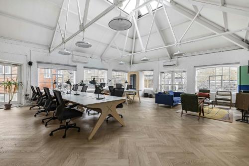 Unit 4D Printing House Yard, Hackney Road, Shoreditch, London, E2