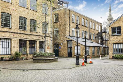 Unit 4D Printing House Yard, Hackney Road, Shoreditch, London, E2