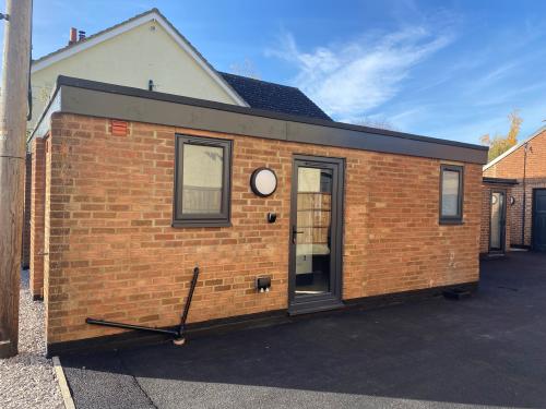 Unit 1, 10 Dane Lane, Bedford, MK45