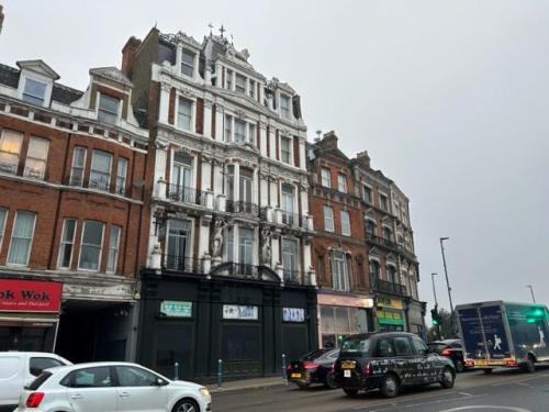 14-16 Putney High Street, Putney, London, SW15