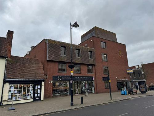 127-129 High Street, Billericay, CM12