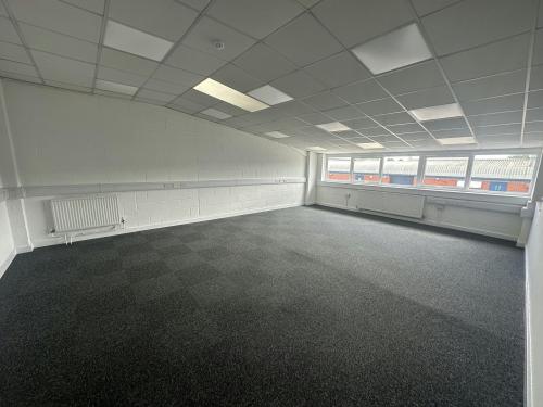 Unit 5, Vale Industrial Estate, Southern Road, Aylesbury, HP19