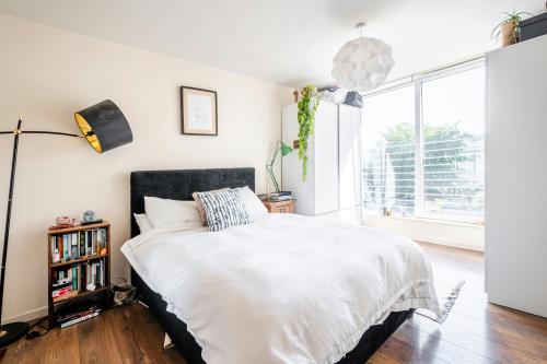 20 Mowlem Street, Bethnal Green, London, E2