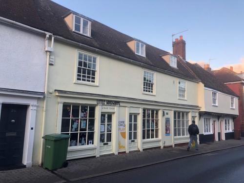 22-23 Churchgate Street, Bury St. Edmunds, IP33