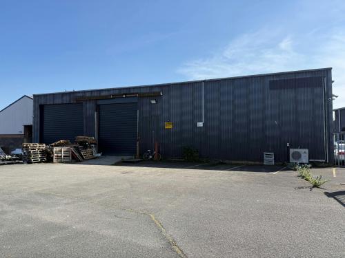 Unit 12, Isis Trading Estate, Stratton Road, Swindon, SN1
