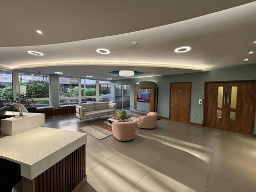 St Andrews House, West Street, Woking, GU21