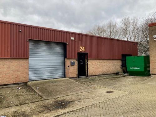 Unit 24, Longshot Industrial Estate, Bracknell, RG12