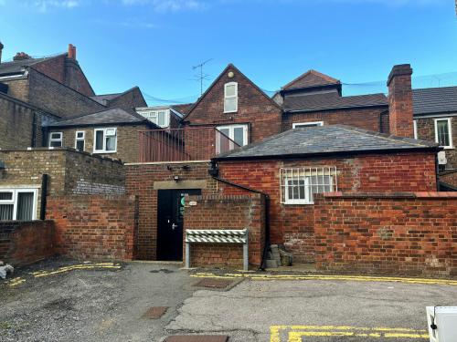 81 High Street, Maidenhead, SL6