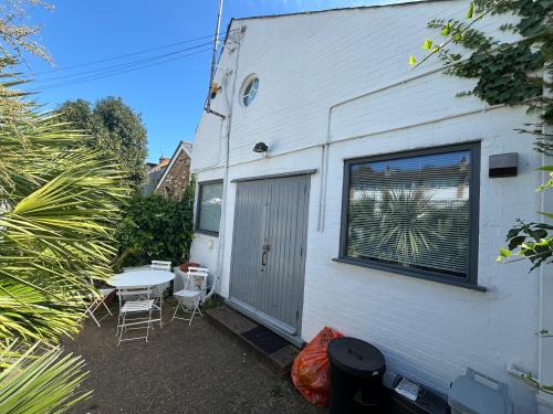 62 & 62A British Grove, Chiswick, London, W4