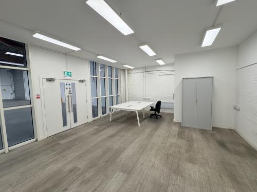 Unit 3, Haslemere Business Centre, Lincoln Way, Enfield, EN1