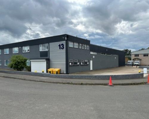 Unit 13, Mount Road Industrial Estate, Feltham, TW13