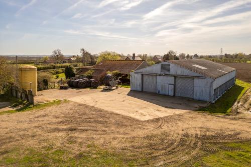Lot 2 Top House Farm Including House Yard, Lincoln, LN6
