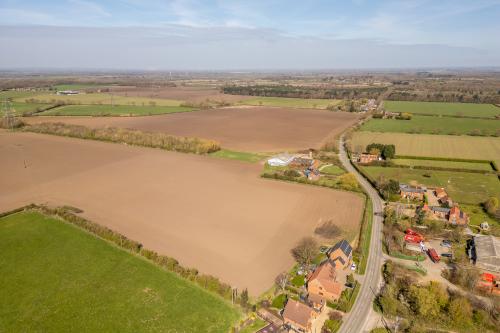 Lot 2 Top House Farm Including House Yard, Lincoln, LN6