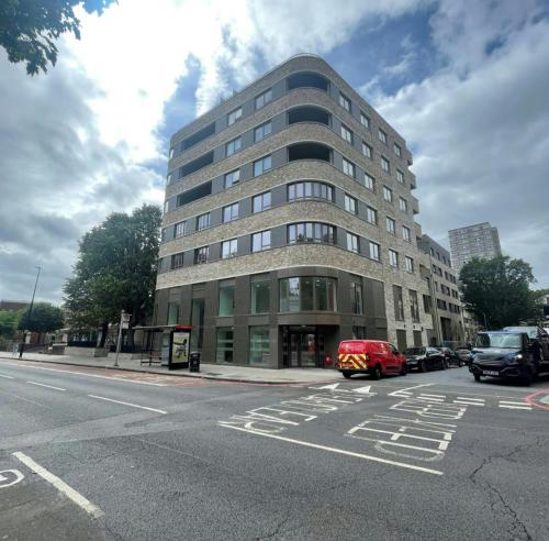 120 Battersea Bridge Road, Battersea, London, SW11