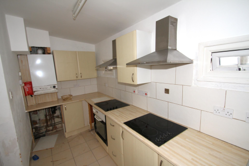 584 Green Lanes, Haringey, London, N8