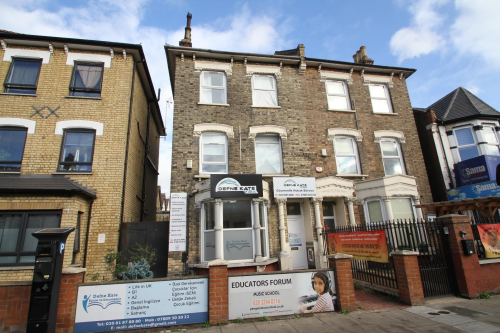 584 Green Lanes, Haringey, London, N8