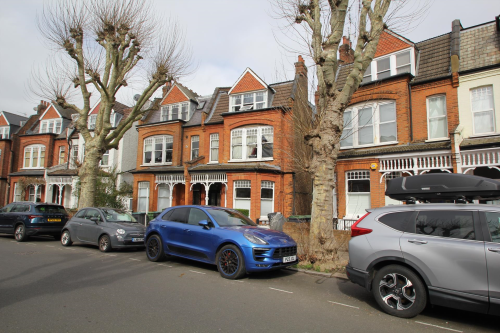19 Kings Avenue, Muswell Hill, London, N10
