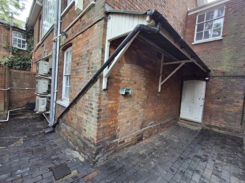 28 St. Peters Street, Bedford, MK40