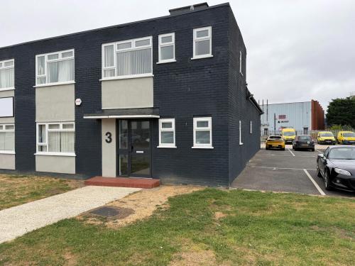 Unit 3, Bone Lane, Newbury, RG14