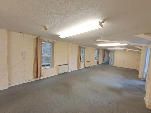 1A Tickford House, Silver Street, Newport Pagnell, MK16