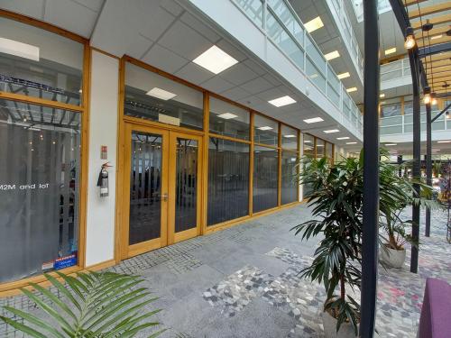 8 Shenley Pavilions Chalkdell Drive, Shenley Wood, Milton Keynes, MK5