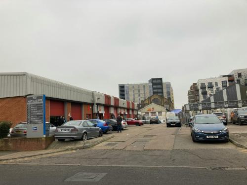 Unit 6, Alpha Estate, Hayes, UB3