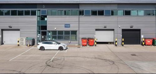 Unit 5, Vision Industrial Estate, Kendal Avenue, Acton, London, W3