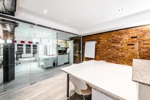 Unit 6, St. Saviours Wharf, Bermondsey, London, SE1