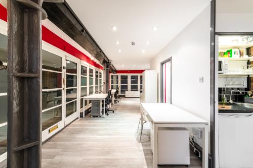 Unit 6, St. Saviours Wharf, Bermondsey, London, SE1
