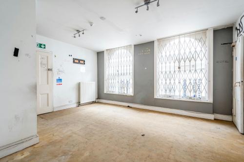 25 Hackney Grove, Hackney, London, E8