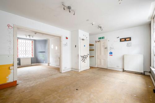 25 Hackney Grove, Hackney, London, E8