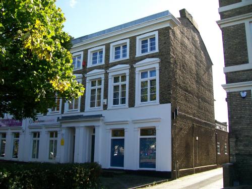 7 Goldington Road, Bedford, MK40