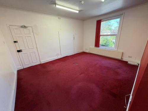 158 Millbrook Road East, Southampton, SO15